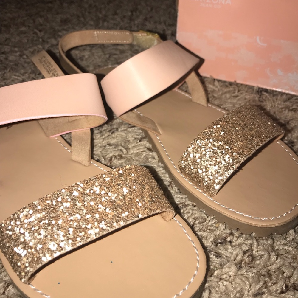 Sandals - Picture 3 of 5